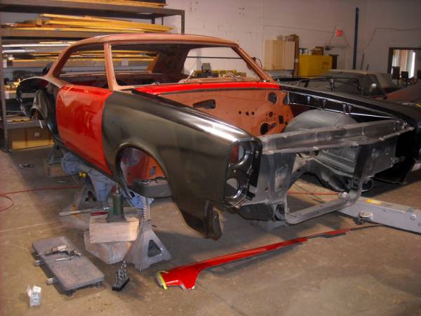 fitting_66_GTO_right_fender