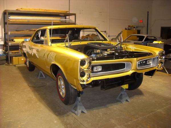 66_GTO_right_front_shot