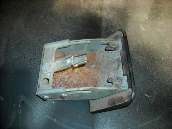 68_GTO_ash_tray_before_picture