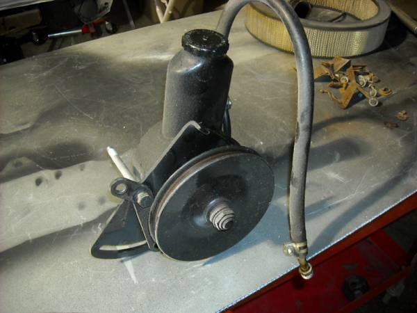 68_GTO_power_steering_pump_with_brackets
