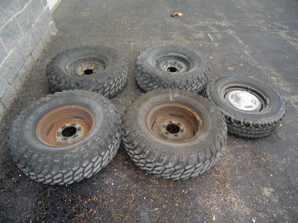 FJ40_wheels_for_paint_and_new_rubber