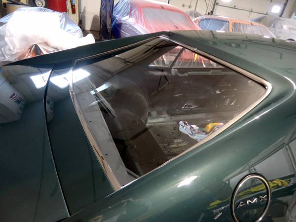 rear_glass_stainless_trim_installed